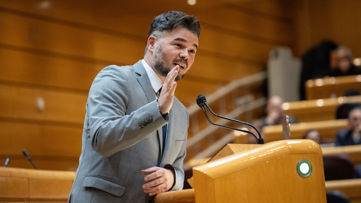 El portavoz de ERC, Gabriel Rufián, en el Senado. EP.