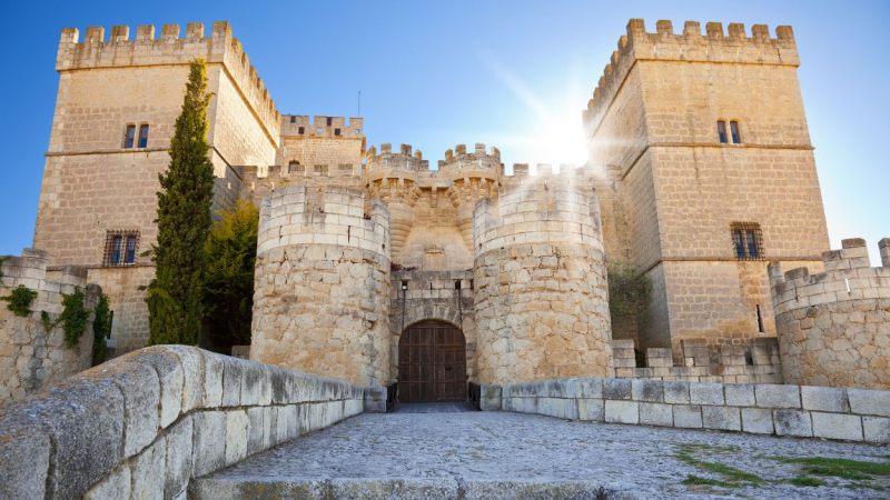 Castillo de Ampudia, el más importante de la provincia de Palencia.