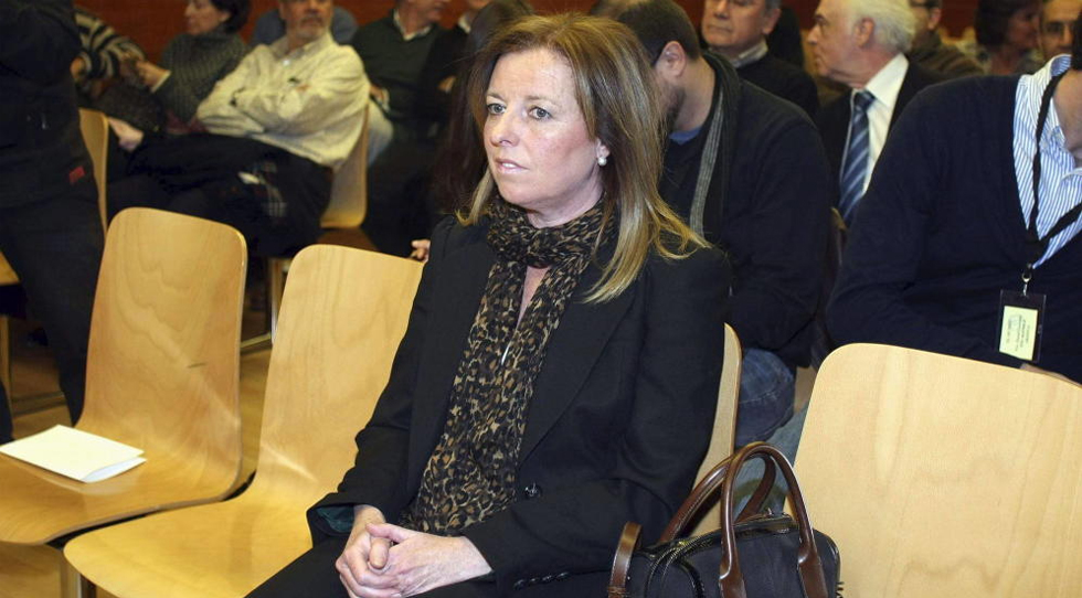 Mª Dolores Amorós, ex directora general de la CAM y acusada de estafa continuada entre otros delitos junto a otros exdirectivos