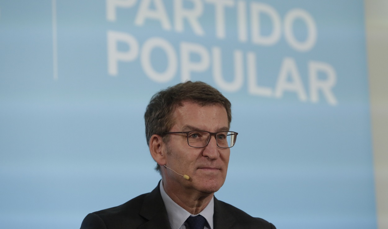 Alberto Núñez Feijóo durante un coloquio en León. EP