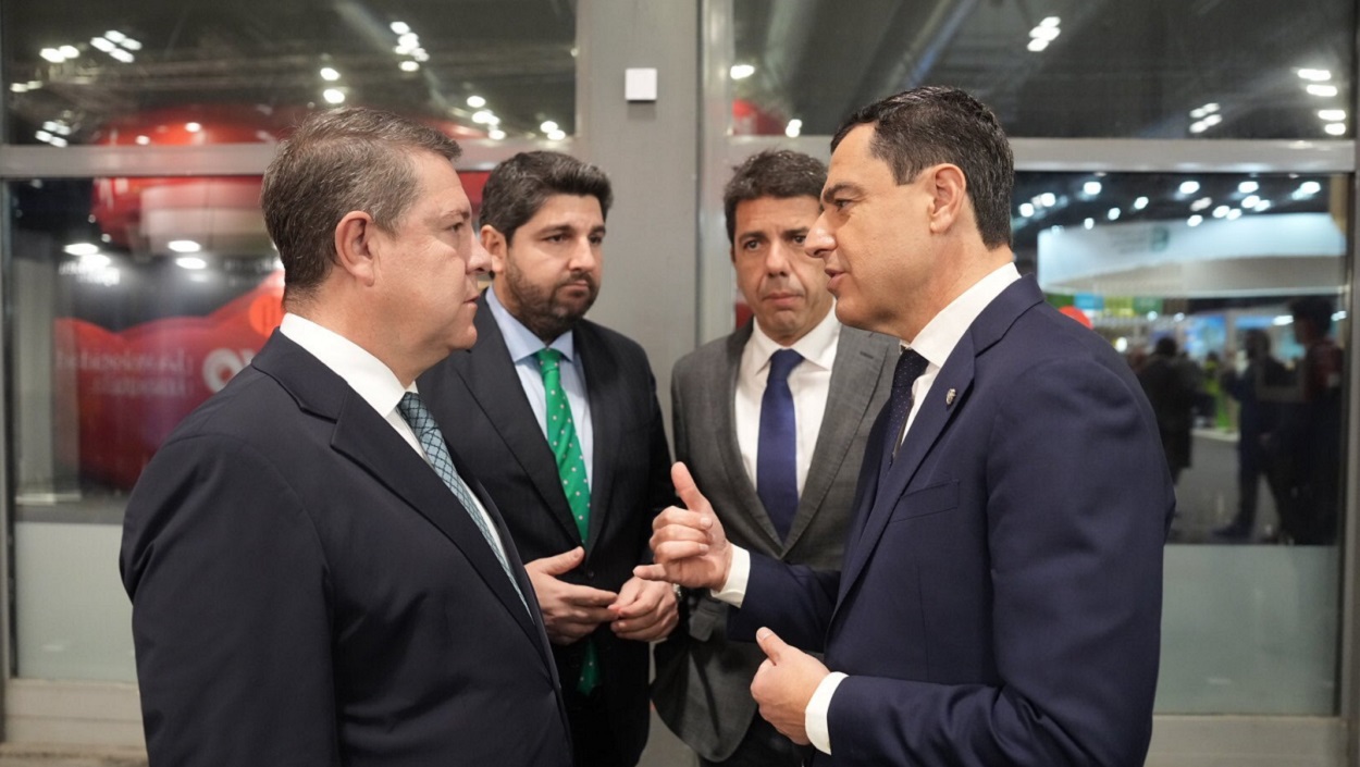 Encuentro informal entre el presidente de Castilla La Mancha, Emiliano García Page, y tres presidentes autonómicos del PP. EP