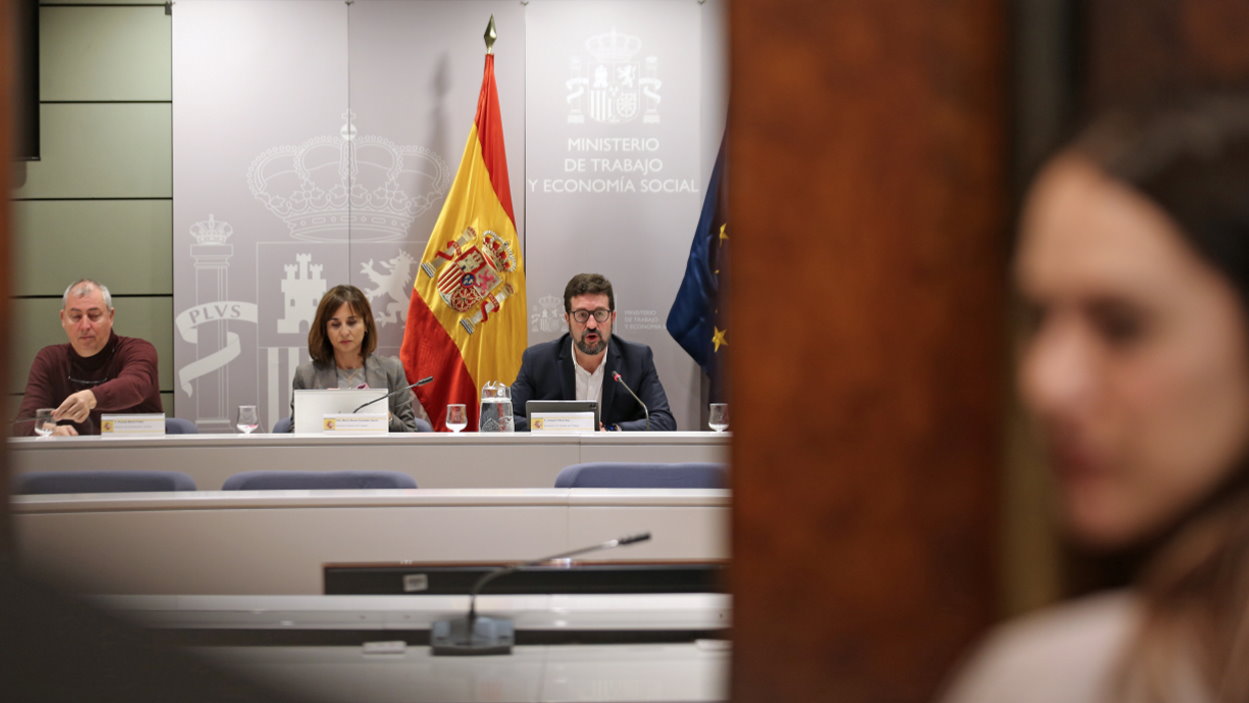 Trabajo y los agentes sociales cierran sin avances su primera reunión sobre la reducción de jornada.