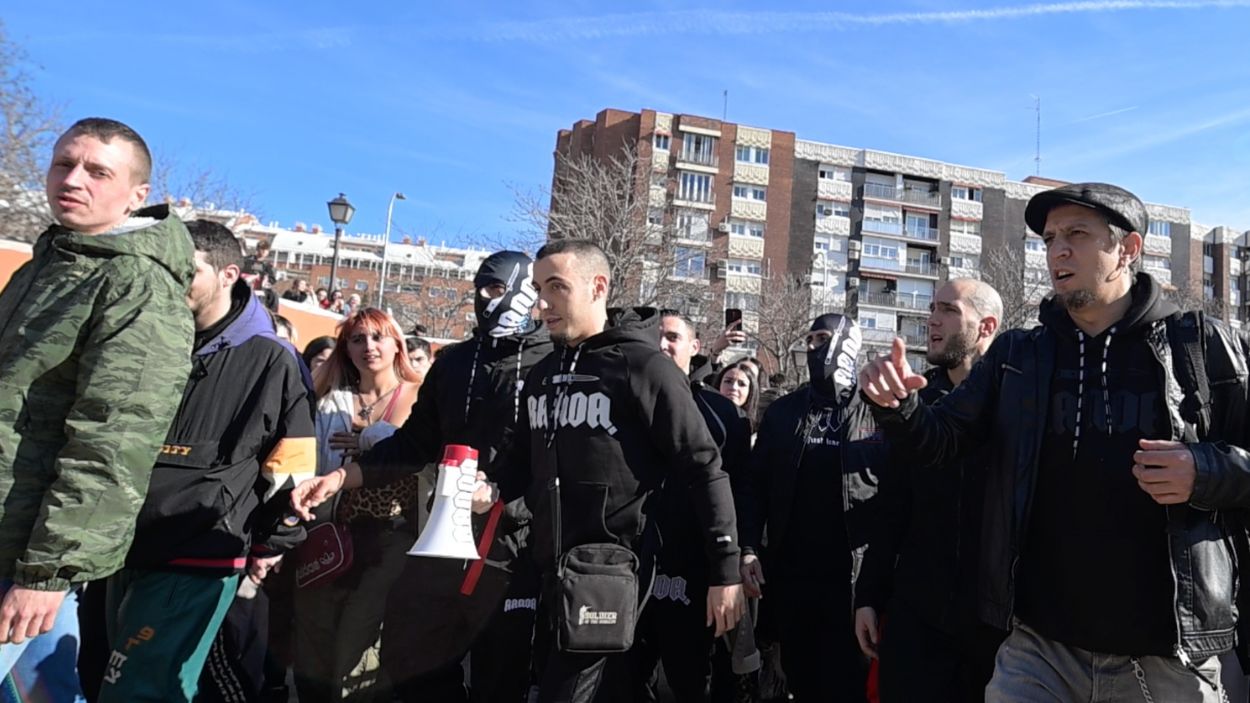 Cientos de personas arropan a Jarfaiter en la presentación de No Soy Nadie