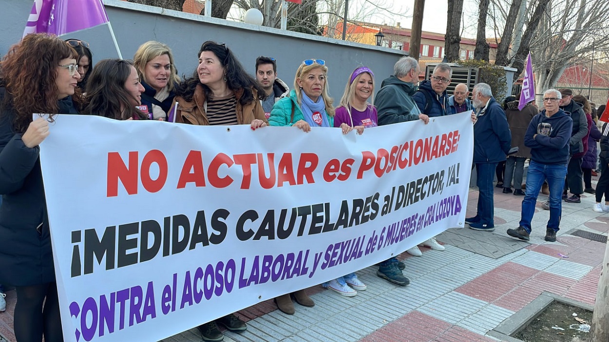 Protesta ante la inacción ante el acoso a profesoras. CCOO