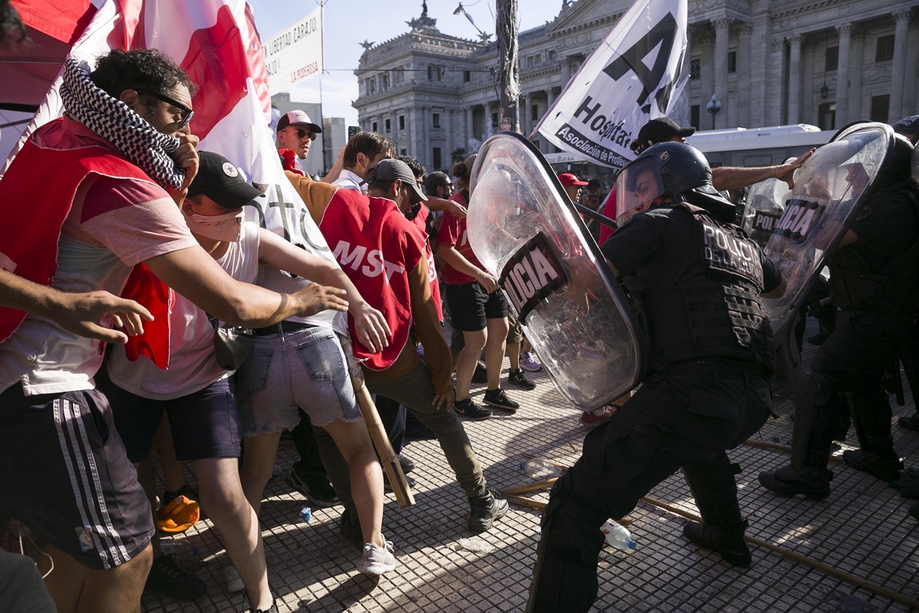 Protestas en Argentina tras la aprobación de la Ley Ómnibus del Gobierno de Milei