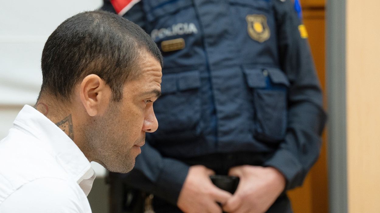 El exfutbolista Dani Alves, en el juicio en la Audiencia de Barcelona por agresión sexual. EP