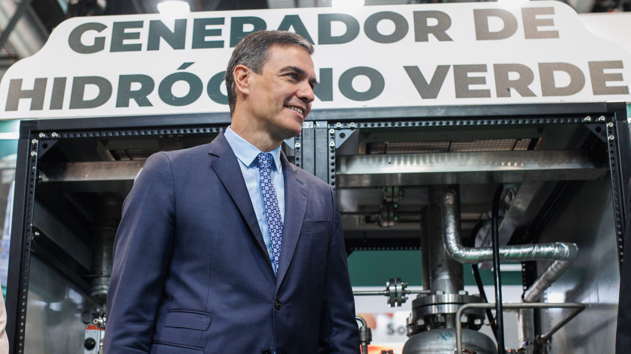 Sánchez anuncia nuevas inversiones en renovables y se acuerda de los negacionistas. EP.