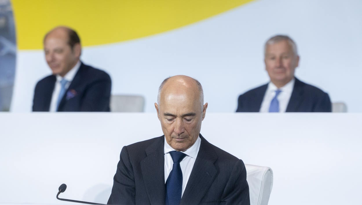 El presidente de Ferrovial, Rafael del Pino, durante la junta de accionistas de abril de 2023. EP