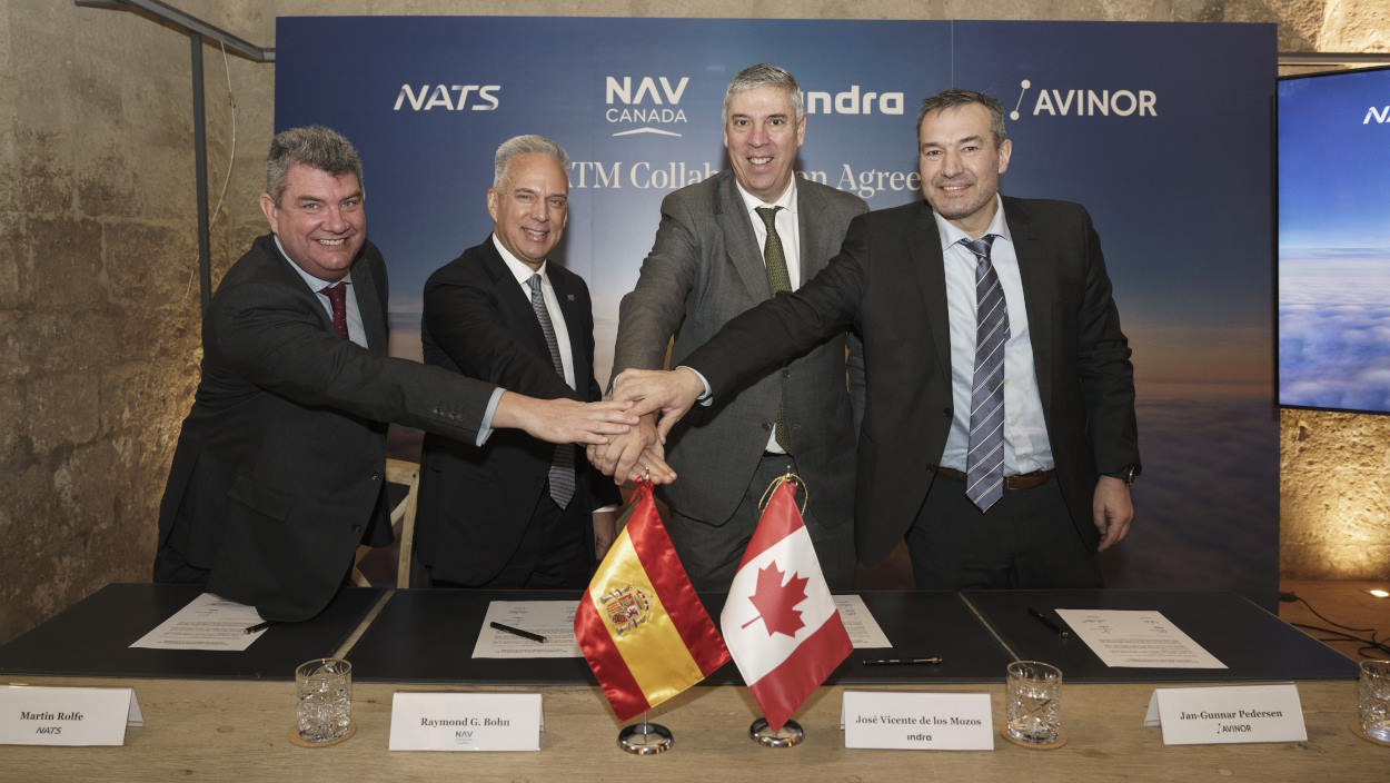 Martin Rolfe, CEO de NATS; Raymond G. Bohn, presidente y CEO de NAV CANADA; José Vicente de los Mozos, CEO de Indra, y Jan Gunnar Pedersen, CEO de AVINOR 