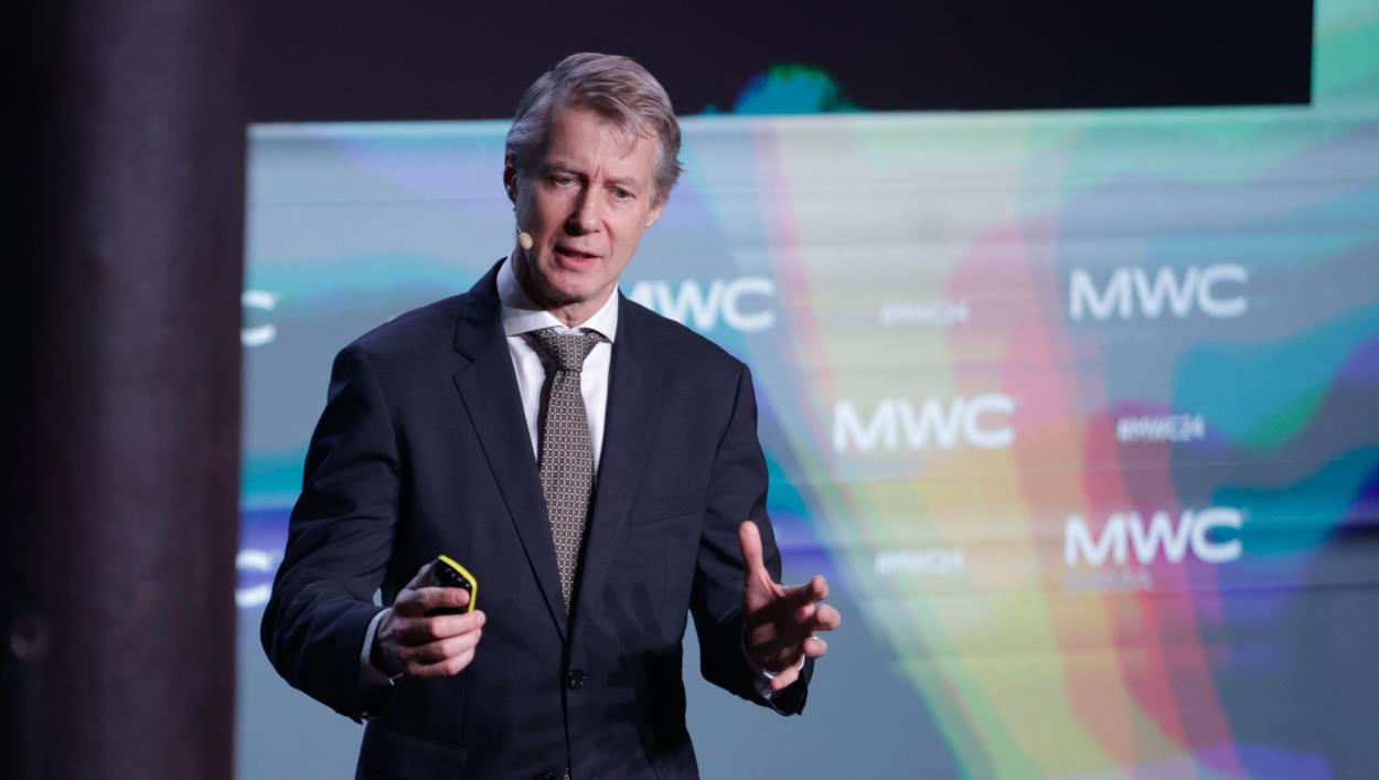 El director general de GSMA, Mats Granryd, durante la presentación oficial del MWC 2024 en Barcelona. EP