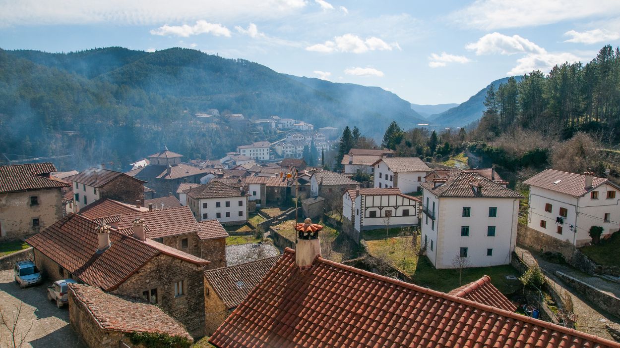 El pueblo medieval de Roncal en Navarra tiene el primer queso con Denominación de Origen de España.