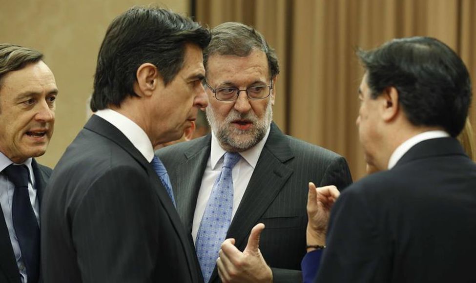 José Manuel Soria junto a Mariano Rajoy, en la sesión constitutiva del Congreso. 