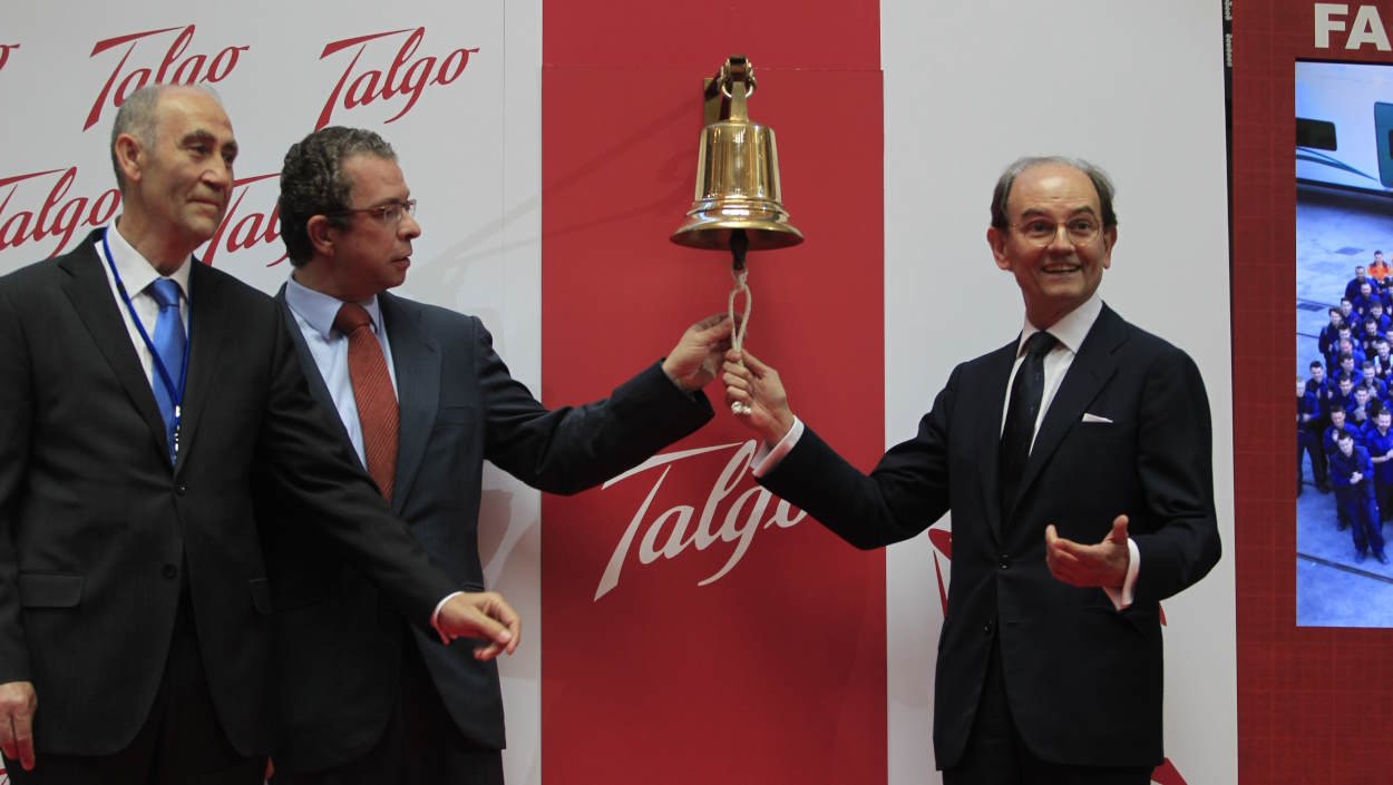 José María Oriol y Carlos Palacio, máximos directivos de Talgo, en el momento de su salida a bolsa en 2015. EP