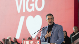 Pedro Sánchez en un mitín en Vigo, en el que ha anunciado nuevas ayudas a la vivienda
