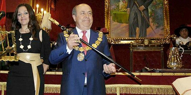 Primera consecuencia de la detención del alcalde de Granada: moción de censura al PP