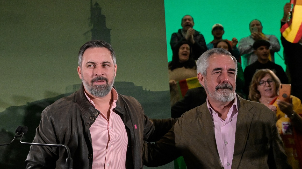 Santiago Abascal junto al candidato de Vox a la Xunta, Álvaro Díaz-Mella. EP