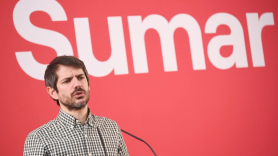 El portavoz de Sumar, Ernest Urtasun, durante una rueda de prensa. EP