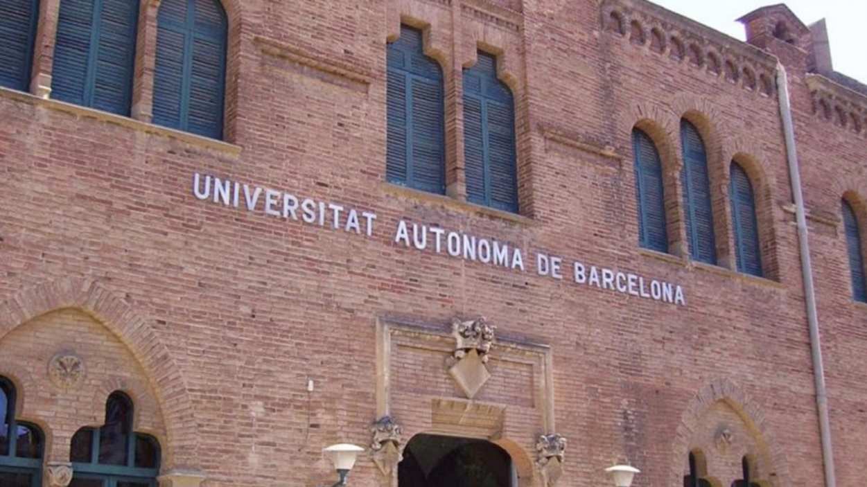 Fachada de la Universidad Autónoma de Barcelona. Google