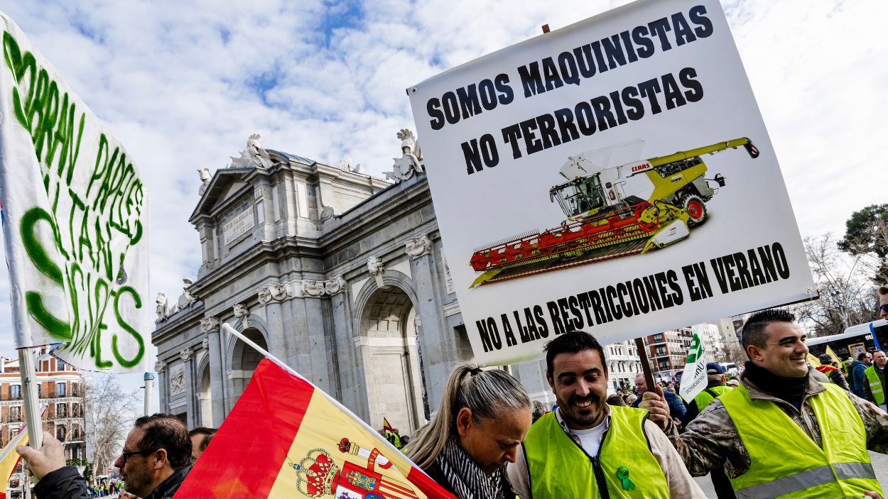 Los agricultores llegan a Madrid en la décimosexta jornada de protestas. EP. 