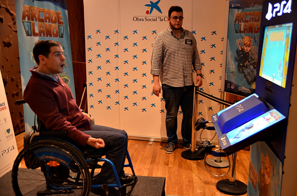Arcade Land permite jugar a los afectados por parálisis cerebral gracias a la tecnología de la PS cámara.