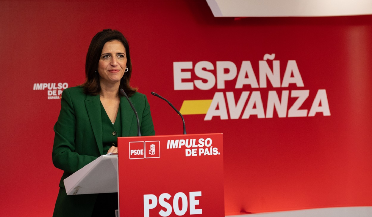 La portavoz del PSOE Esther Peña