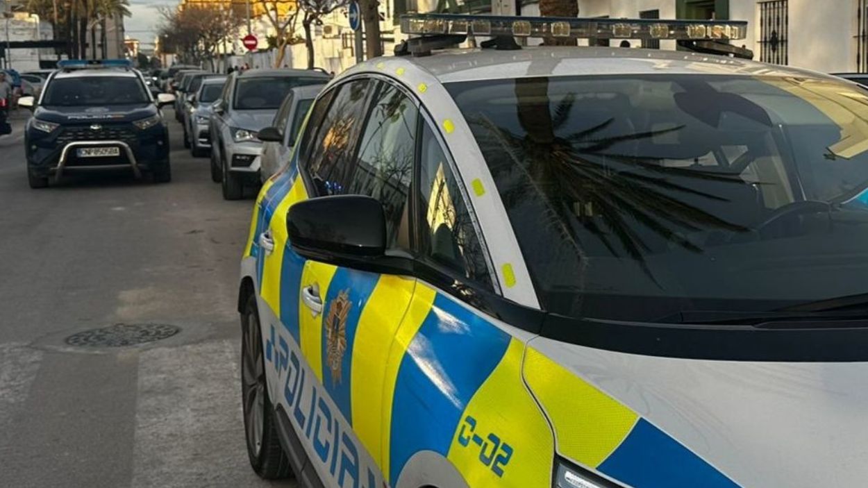 Vehículo de la Policía Local de Cádiz. EP.