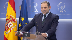 El ex ministro de Transportes, José Luis Ábalos, anuncia que se adhiere al Grupo Mixto. EP.