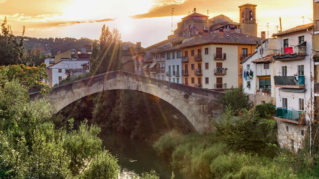 Estella-Lizarra, la ciudad monumental de Navarra, apodada 'La Toledo del norte'.