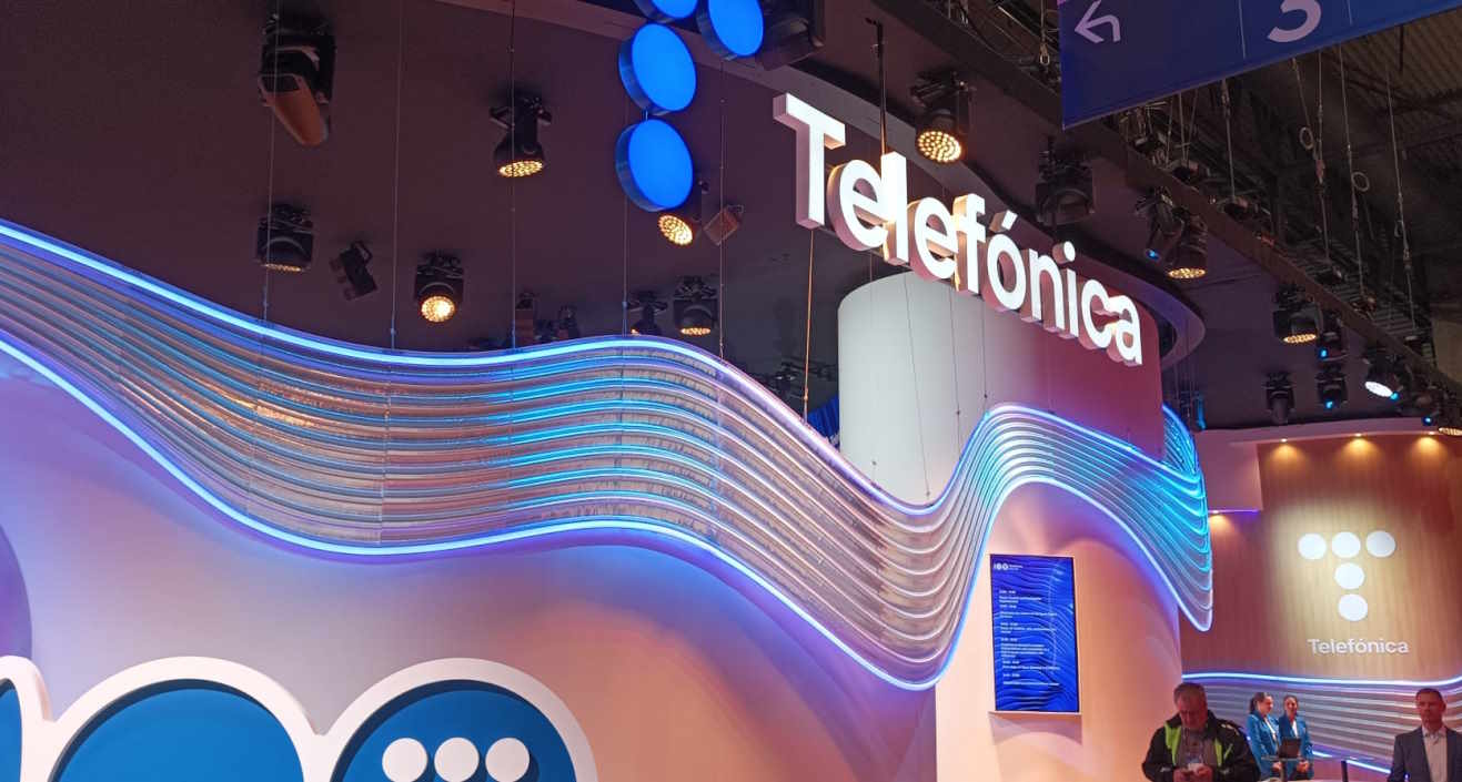 Stand de Telefónica en el MWC 2024 de Barcelona