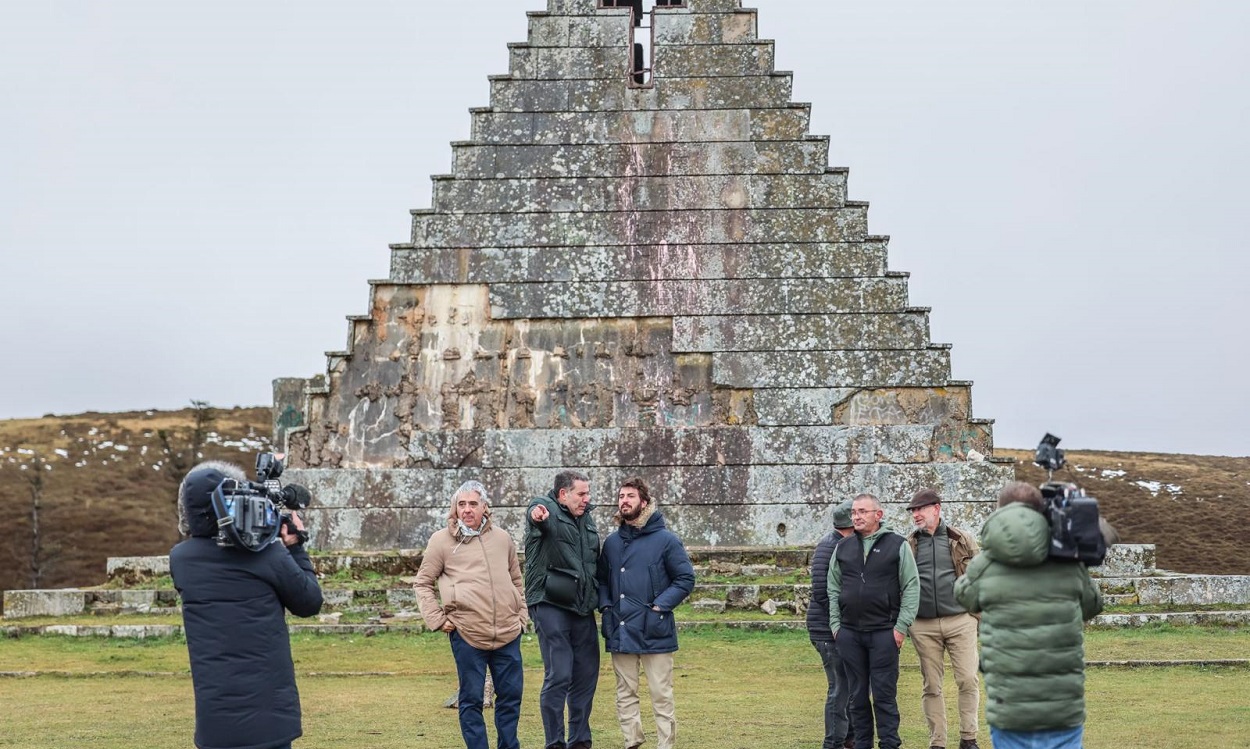 El monumento franquista de La Pirámide de los Italianos