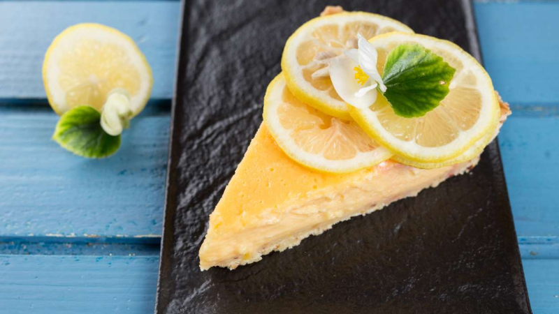 Puedes disfrutar de esta receta de tarta de limón sin horno