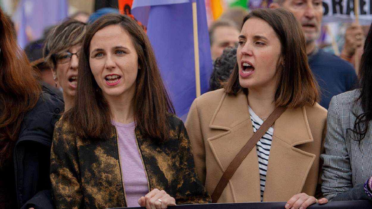 Ione Belarra e Irene Montero, líder de Podemos y candidata a las europeas, en una protesta por Palestina. EP