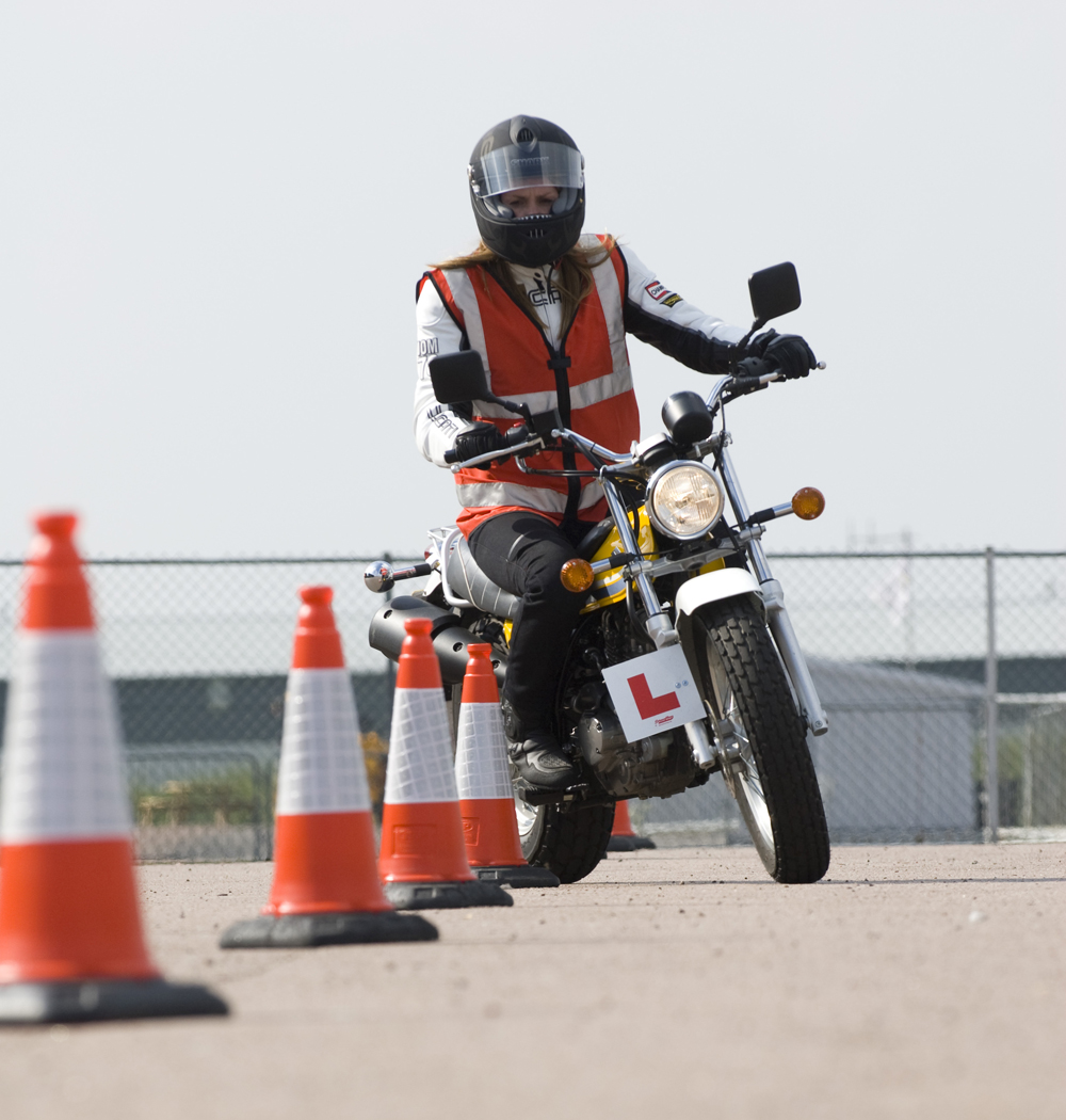 Cómo sacarte todos los carnés de moto 