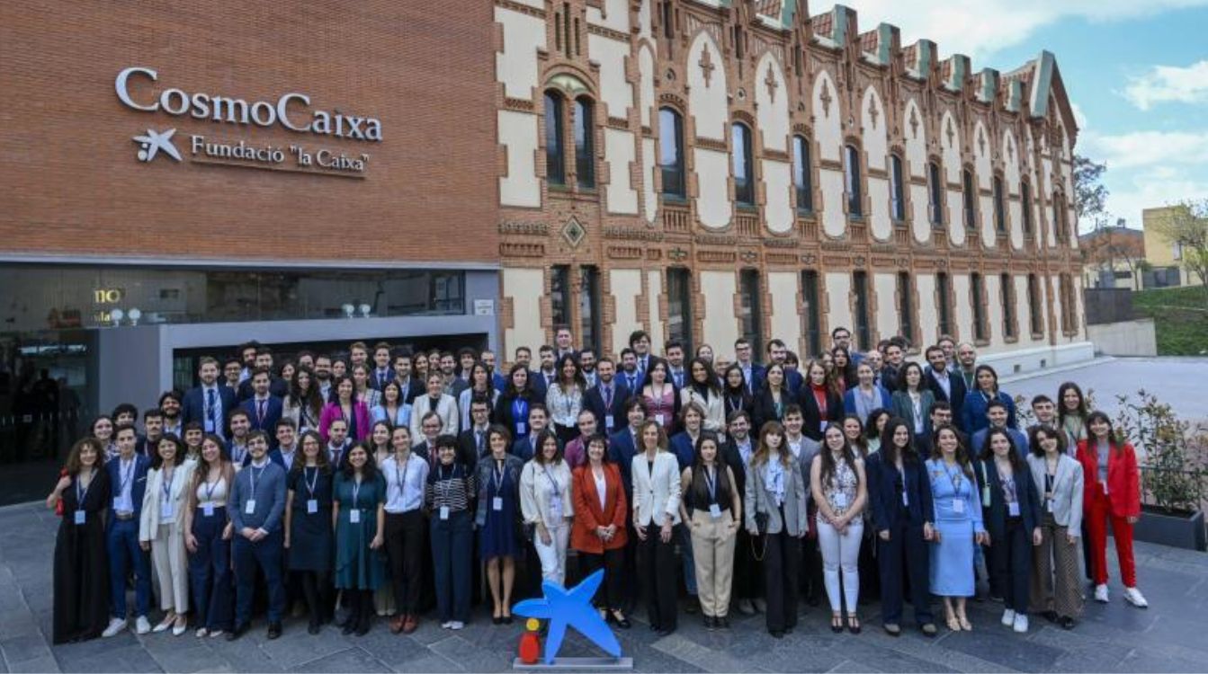 Un total de 105 investigadores han recibido las nuevas becas de doctorado y posdoctorado de la la Fundación "la Caixa", que están dotadas con 21 millones