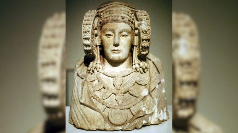 La Dama de Elche, una escultura del arte íbero de importancia internacional.