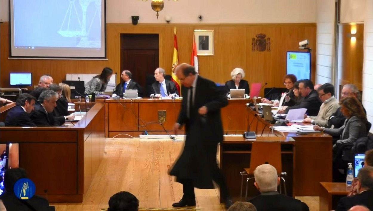 El expresidente de Castilla y León pasa de puntillas por el juicio de la Perla Negra