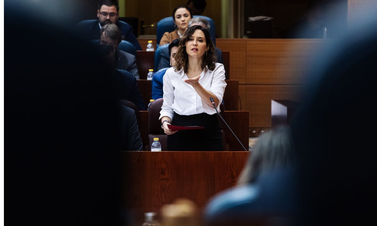 La presidenta madrileña, Isabel Díaz Ayuso, en la Asamblea regional. EP.