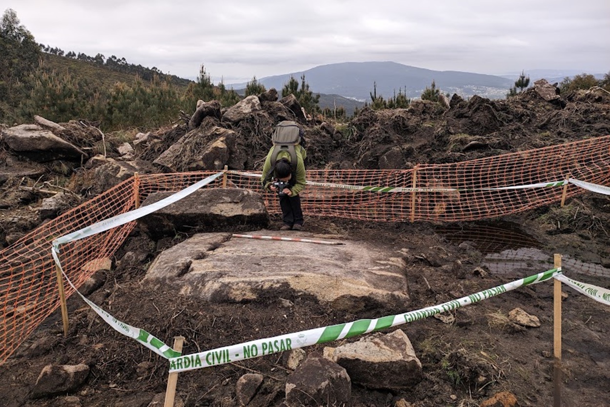 Imagen de uno de los petroglifos en la zona donde se construye el parque eólico (Foto: Amil Sen Eólicos).