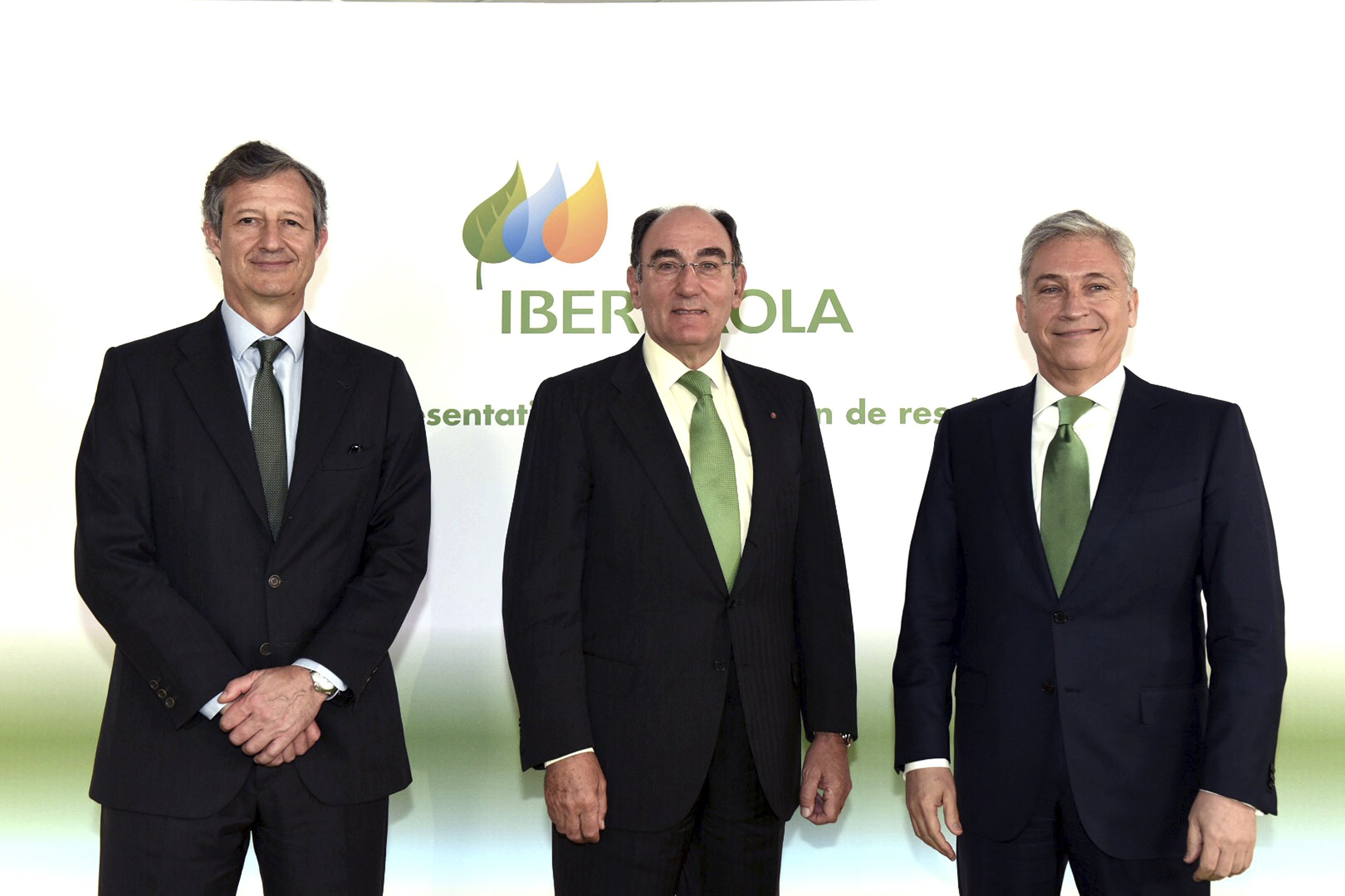 El director de Finanzas y Recursos del grupo, José Sainz Armada; el presidente de Iberdrola, Ignacio Galán; y el director general de los Negocios de la compañía, Francisco Martínez Córcoles