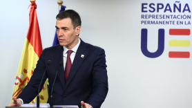 Sánchez da por sentada la victoria de Illa. EP