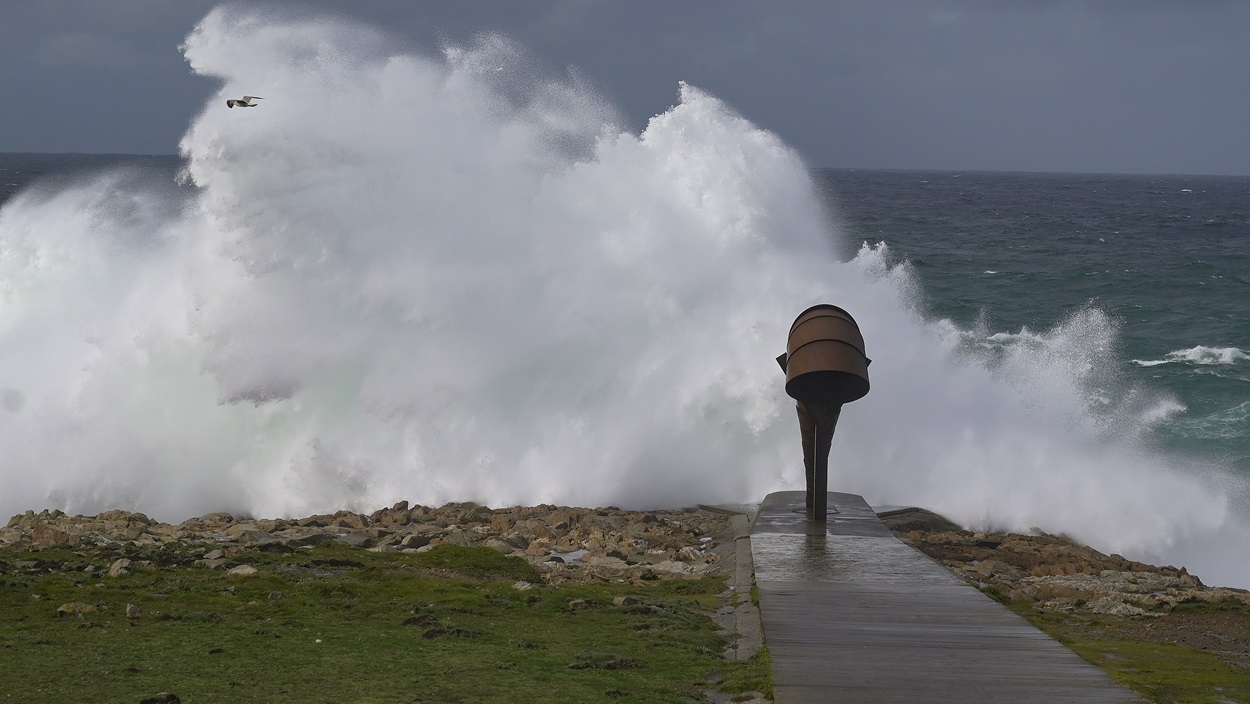 Olas durante el frente meteorológico. EP.