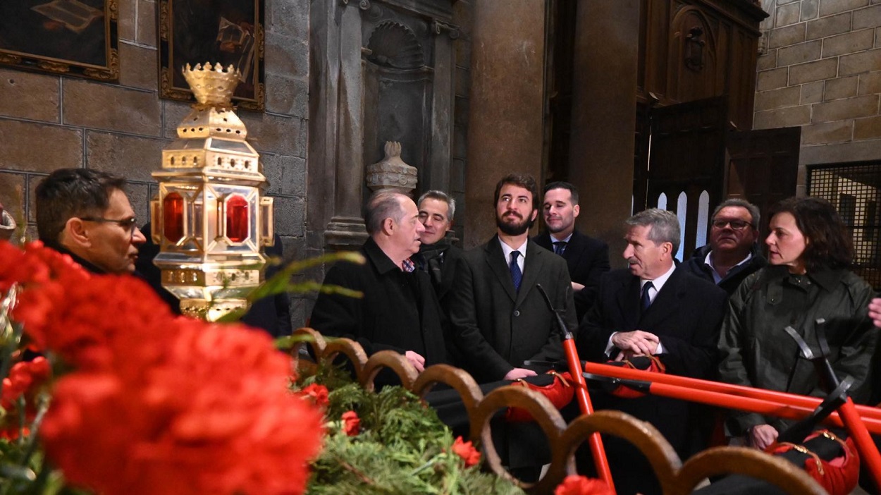 Juan García Gallardo en la eucaristía en la iglesia de San Mamés.