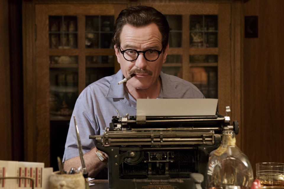 Bryan Cranston como Dalton Trumbo