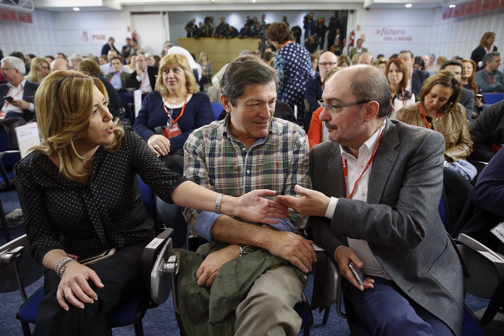 Susana Díaz, Javier Fernández y Javier Lambán, en un Comité Federal del PSOE.