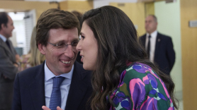 José Luis Martínez Almeida y Teresa Urquijo. EP.