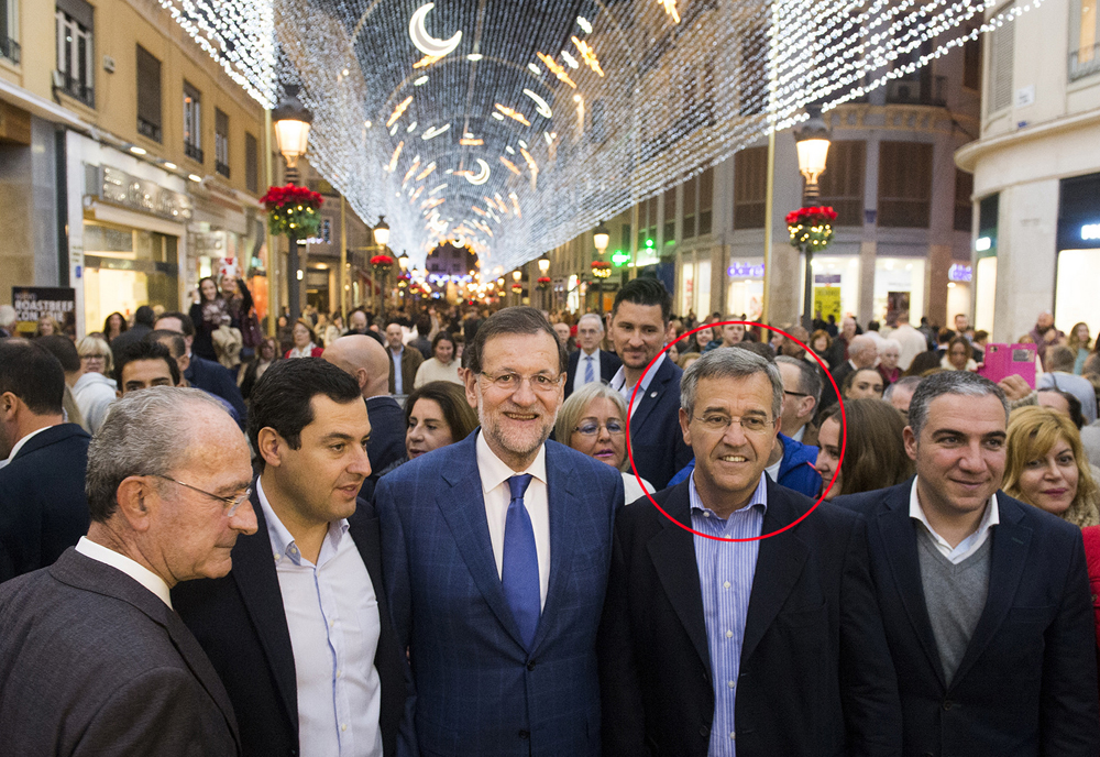 José María García Urbano junto a Mariano Rajoy, registrador como él