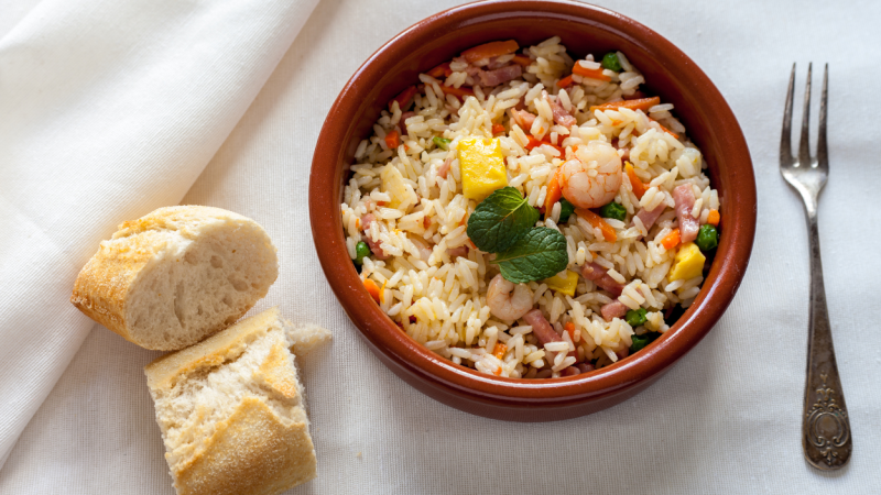 Receta del arroz tres delicias con gambas