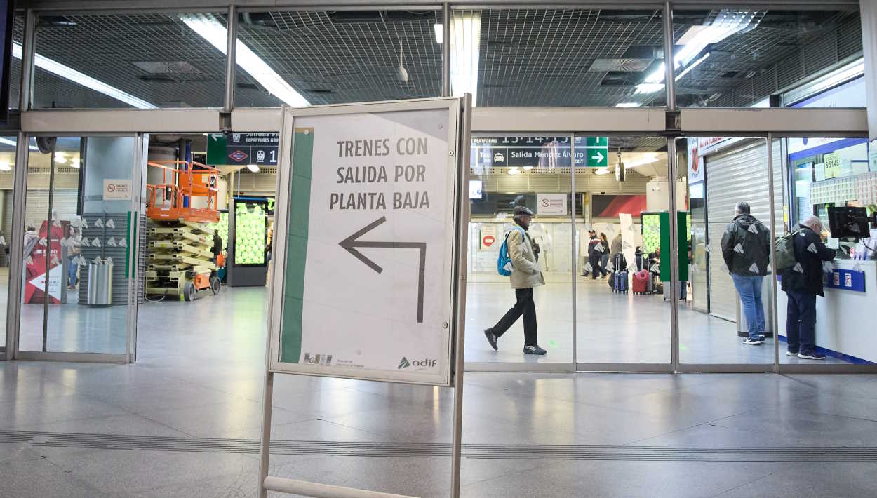Señalización en la estación de trenes de Madrid Atocha. EP