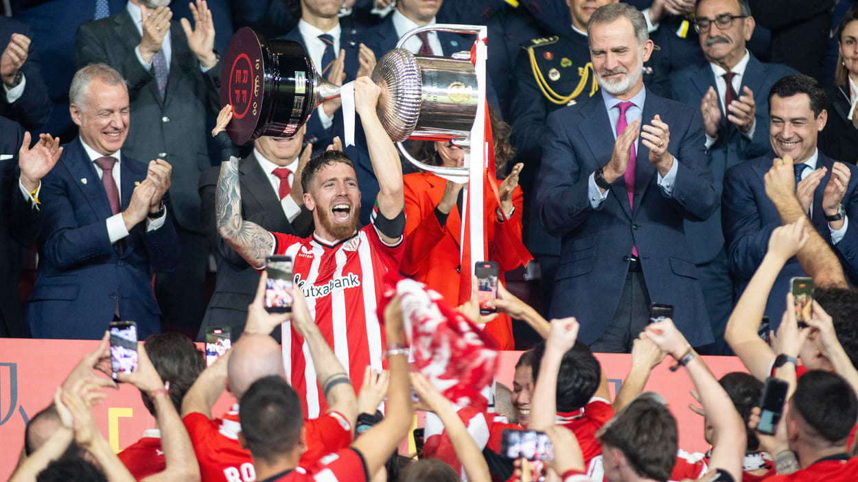 Iker Muniain celebrando la victoria. EP.