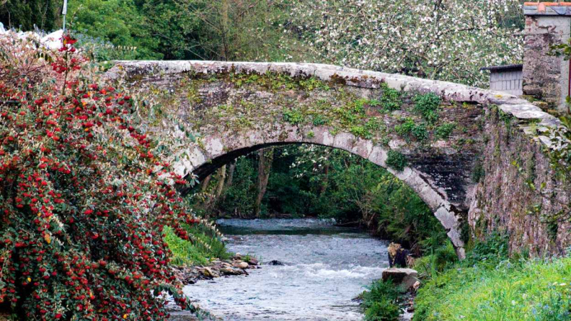 Puente del Pasatiempo, muy famoso en Mondoñedo, Lugo.